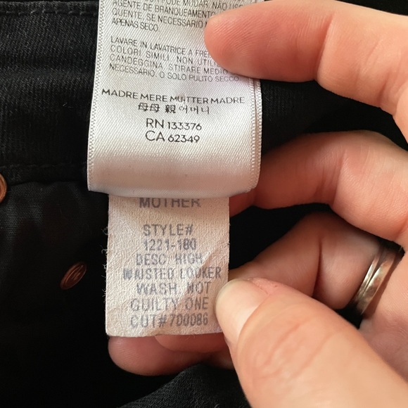 MOTHER The High Waisted Looker Jeans, 25 BLACK w/ glitter piping - Picture 4 of 8